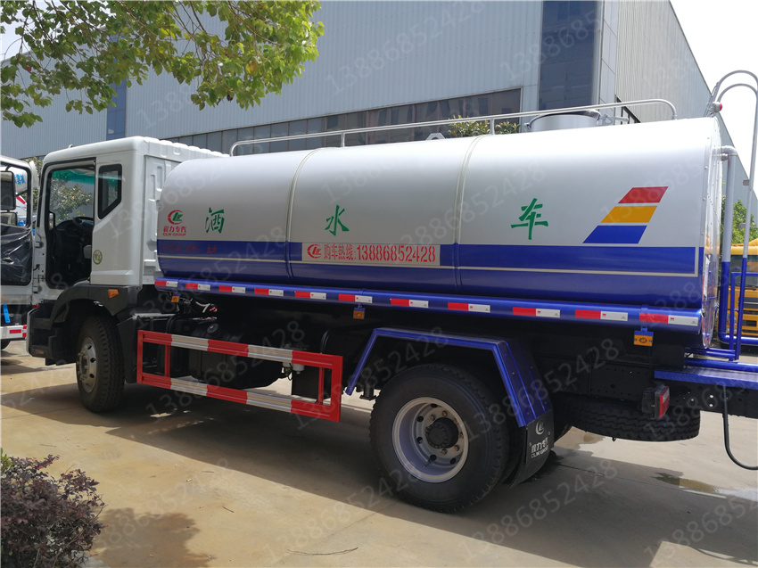 湖北盈通汽車(chē)陜西藍(lán)牌福田抑塵車(chē)價(jià)格